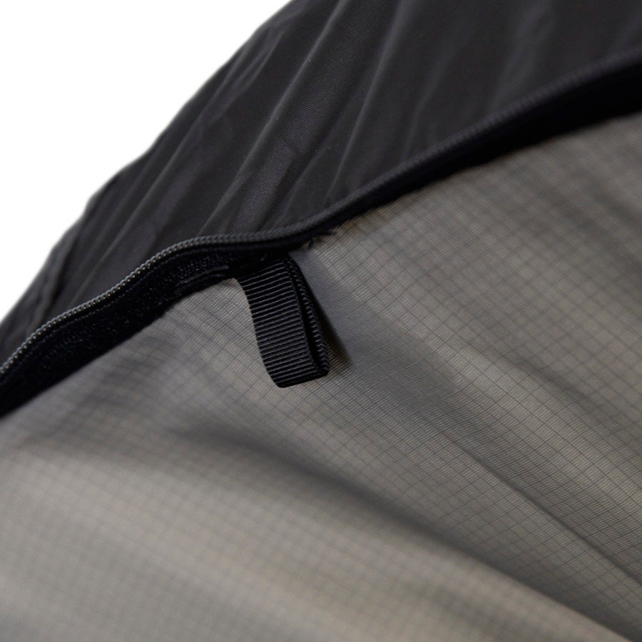 Zipper pull on the Clark VX-Ultra cover, close-up